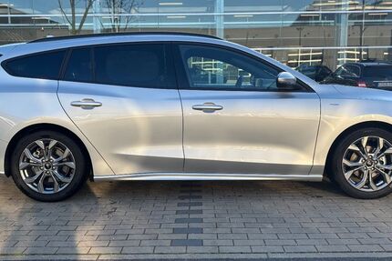Ford Focus 10.200 km 19.990 &euro; Hildesheim 31139