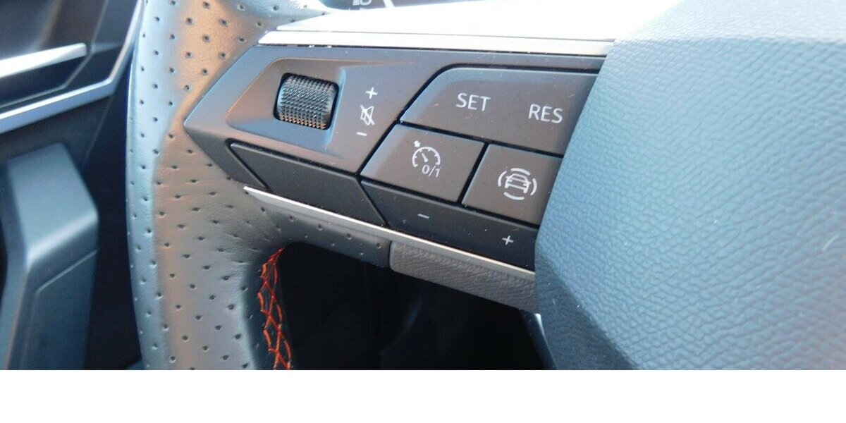 Seat Arona 1.0 FR-Line TSI BMT Navi Klima Alu 23.100 km 16.990 &euro; Vordorf 38533