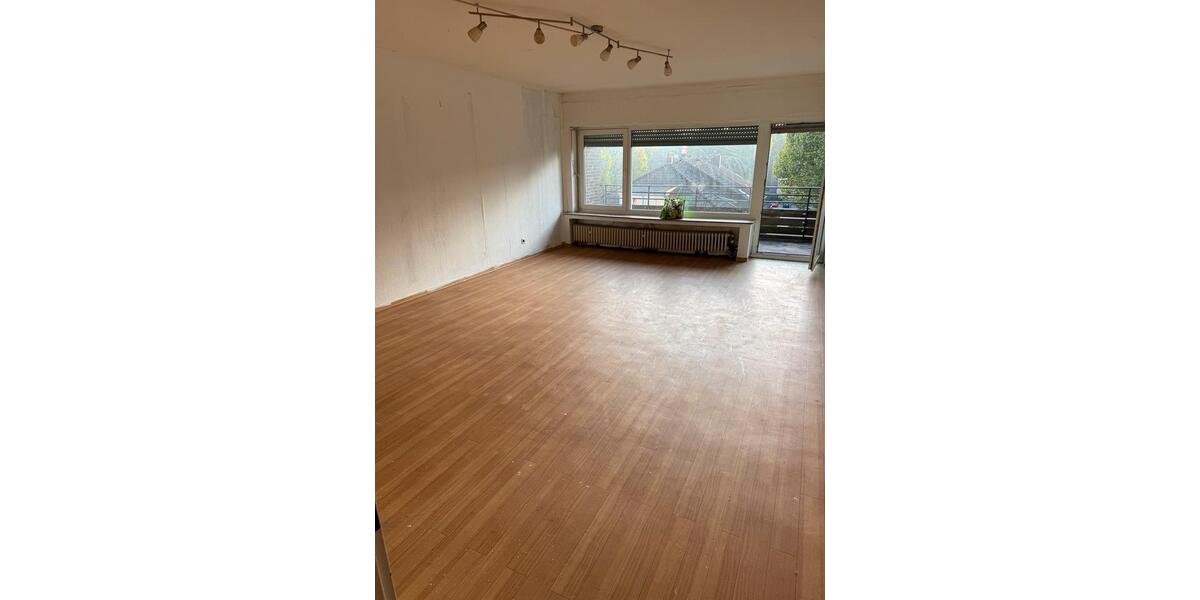 4-Zimmer-Whg zu vermieten renovierungsbedürftig 4 zimmer