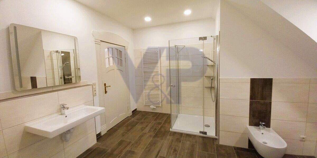 Etagenwohnung Schleiz - 4 Zimmer, 125 m&sup2;, 198.000&euro; | Angebot:25834858