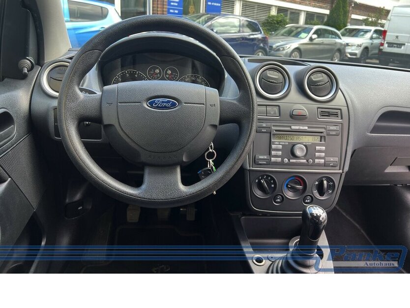 Ford Fiesta Ambiente 1.3*Radio/CD*AUX*Klima* 245.511 km 1.790 € Berlin 13187