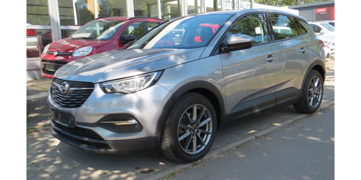 Opel Grandland (X) 129.675 km 9.999 &euro; München 81825