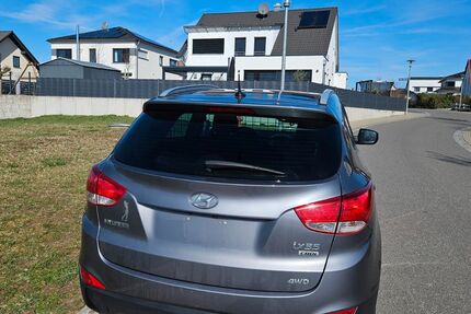 Hyundai ix35 121.000 km 8.200 &euro; Hagenbüchach 91469