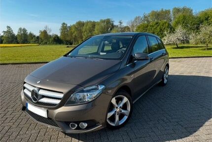 Mercedes B 180