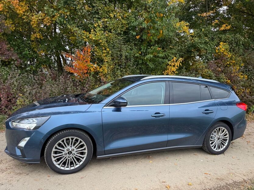 Ford Focus 188.000 km 10.900 € Köwerich 54340