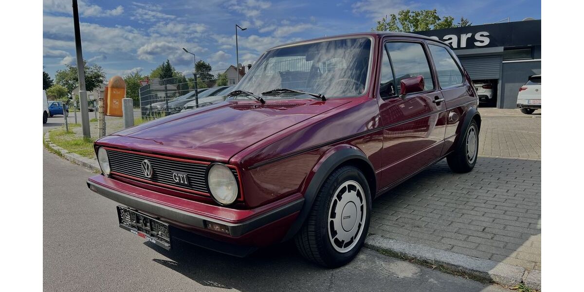 VW Golf 213.900 km 13.900 € Berlin 12353