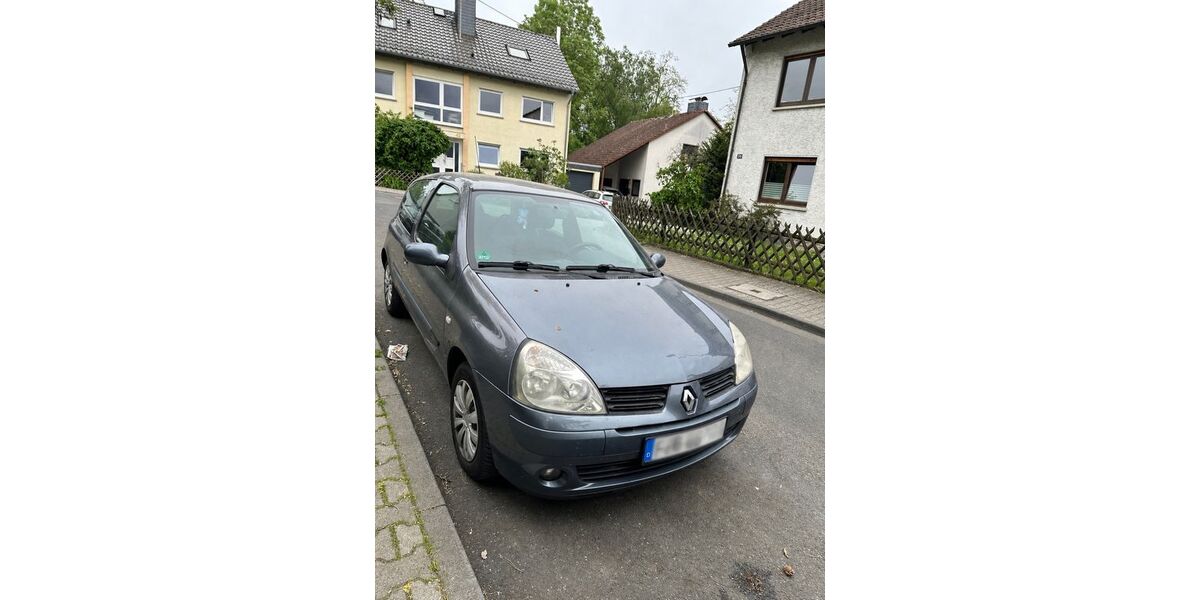 Renault Clio 280.000 km 900 &euro; Frankfurt am Main 65936