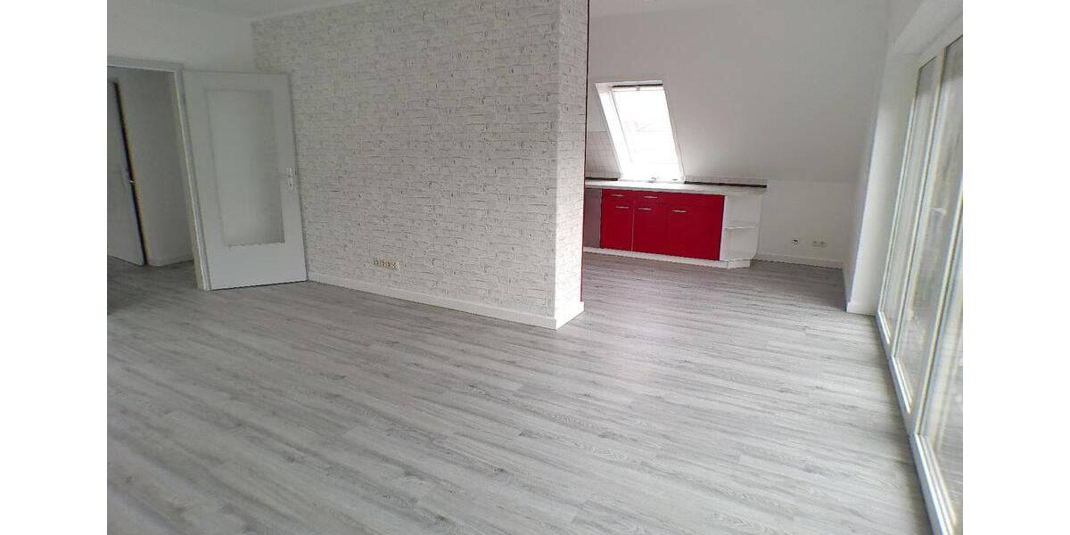 Dachgeschoßwohnung Itzehoe - 3.5 Zimmer, 81 m&sup2;, 900&euro; | Angebot:26029954