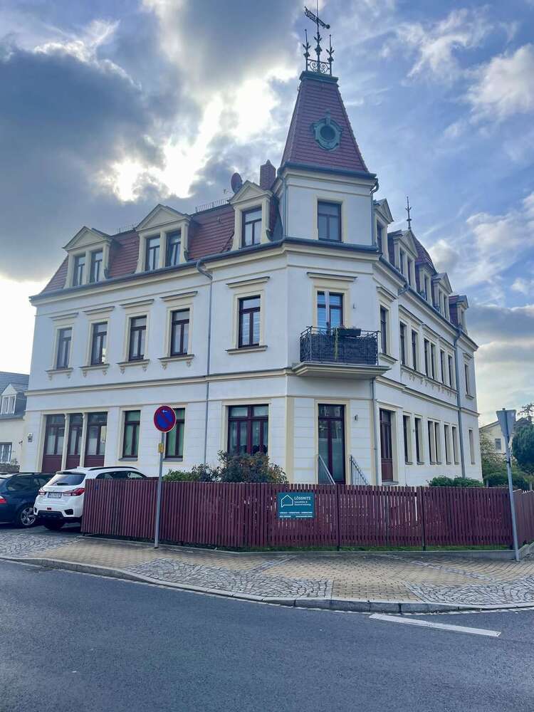 Wohnung zum Mieten in Radebeul 410 € 47.44 m²