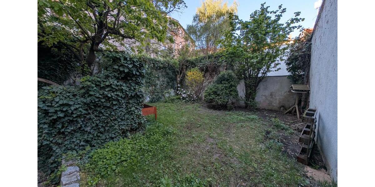 Dachgeschoßwohnung Nürnberg Hasenbuck - 3 Zimmer, 105 m&sup2;, 385.000&euro; | Angebot:26997912