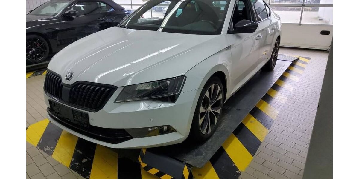 Skoda Superb 147.000 km 20.490 &euro; Peine 31228