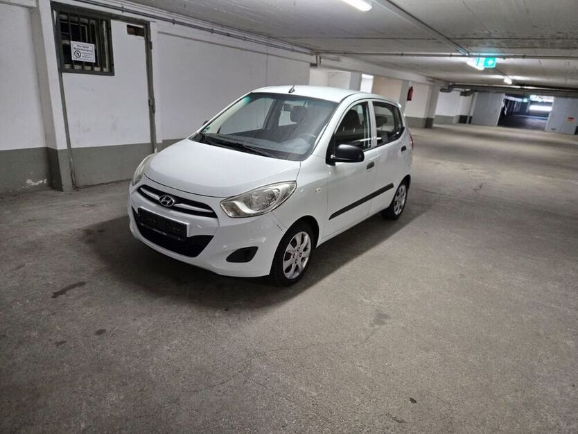 i10