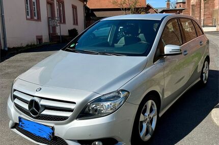 Mercedes B 180