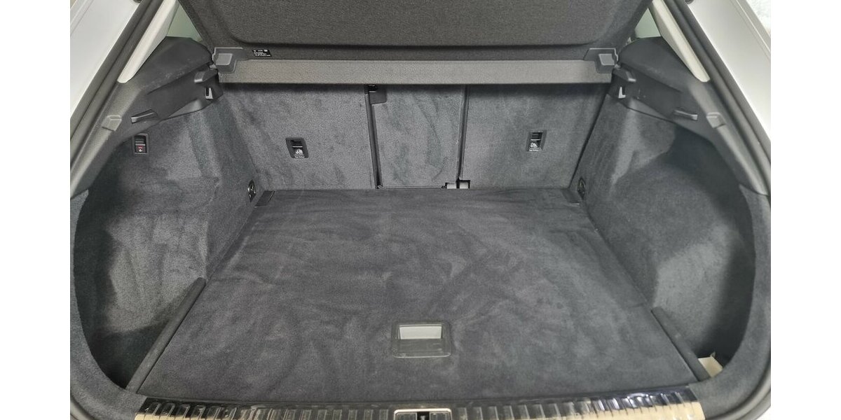 Audi Q3 35 TDI Advanced Prestige LED ACC APP schw.AHK 79.950 km 26.500 &euro; Garrel 49681