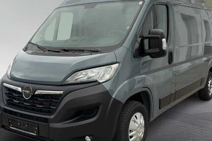 Opel Movano 111.600 km 20.890 &euro; München 80339