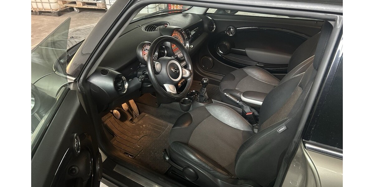 Mini Cooper 171.500 km 4.900 &euro; Mengen 88512