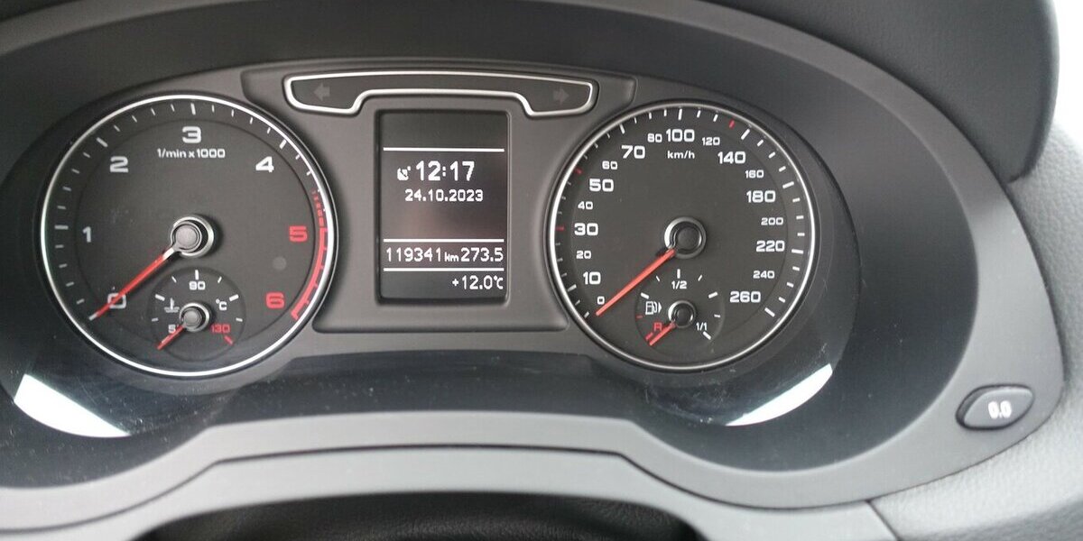 Audi Q3 2.0 TDI quattro Bi-Xenon Navi PDC S-Line 8x Alu 121.000 km 16.950 &euro; Neumarkt/OPf 92318