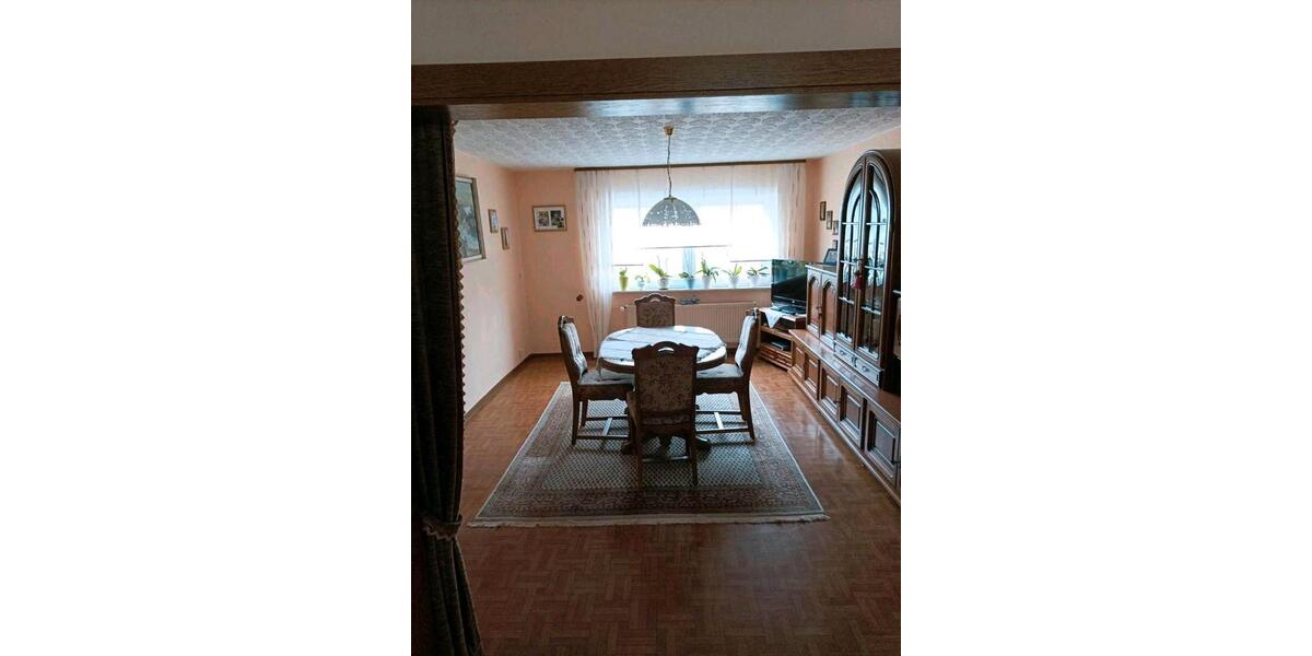 Einfamilienhaus Gusenburg - 7 Zimmer, 135 m&sup2;, 140.000&euro; | Angebot:17037576