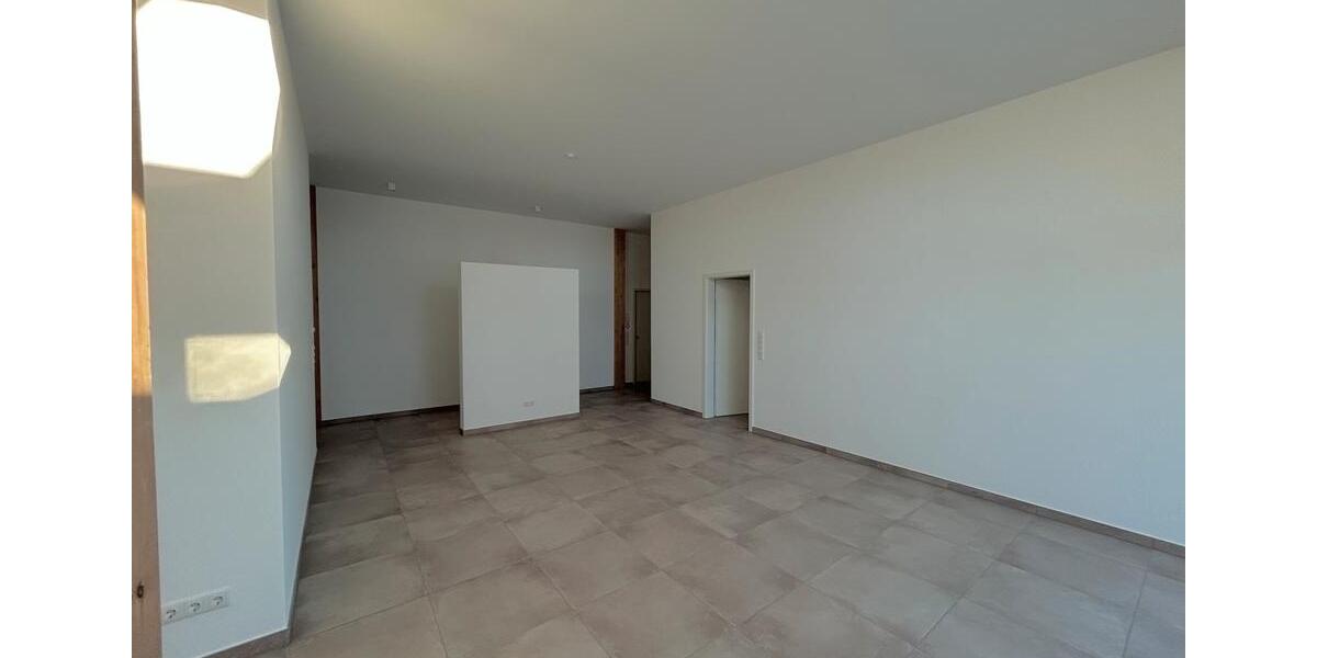 Dachgeschoßwohnung Bad Zwischenahn - 5 Zimmer, 125 m&sup2;, 1.500&euro; | Angebot:24565461