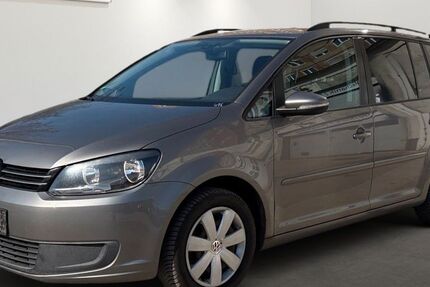 VW Touran 247.696 km 4.499 &euro; Berlin 12681