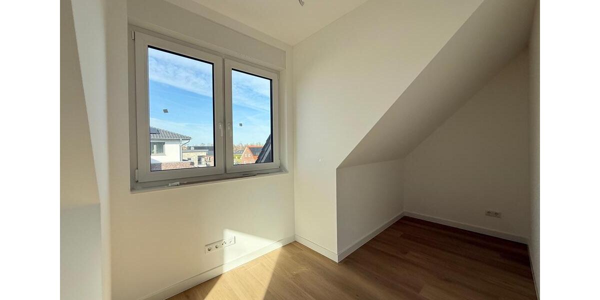 Reihenhaus Apen - 5 Zimmer, 126 m&sup2;, 1.290&euro; | Angebot:25782518