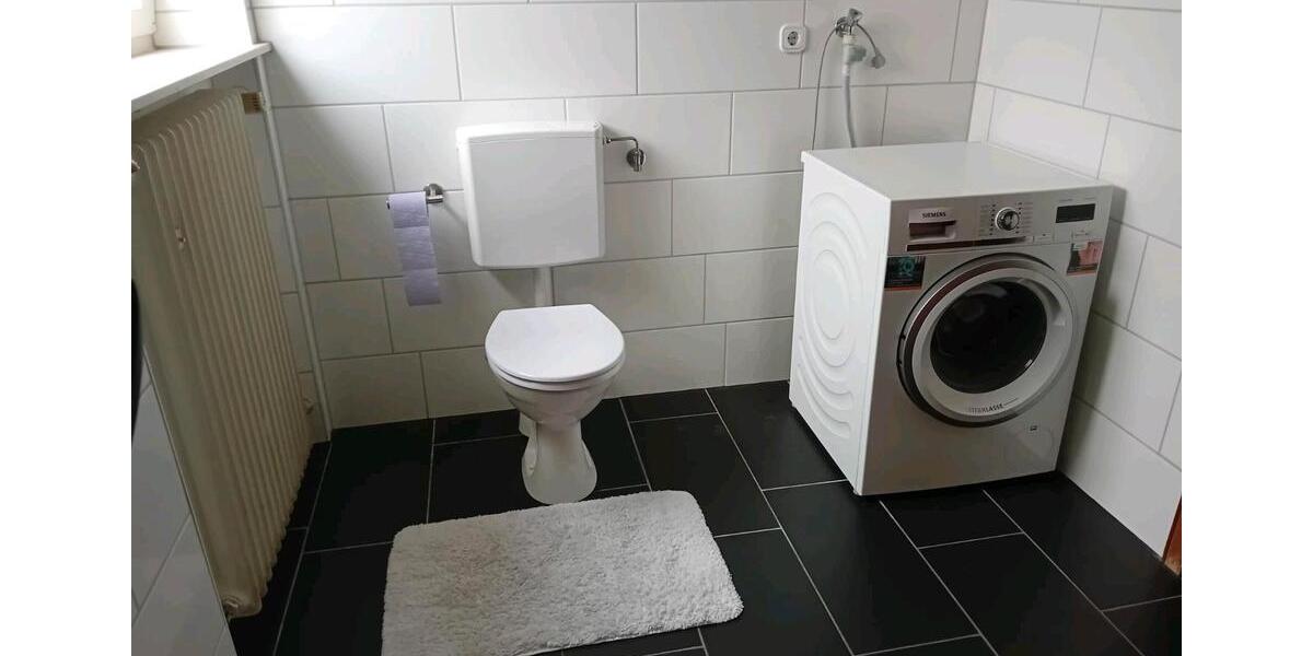 Doppelhaushälfte Tauberbischofsheim - 8 Zimmer, 170 m&sup2;, 1.500&euro; | Angebot:26089087