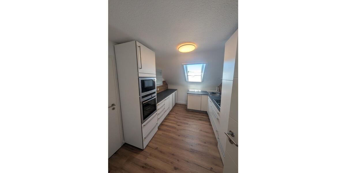Dachgeschoßwohnung Karlsruhe Wettersbach - 5 Zimmer, 113 m&sup2;, 1.350&euro; | Angebot:26414163