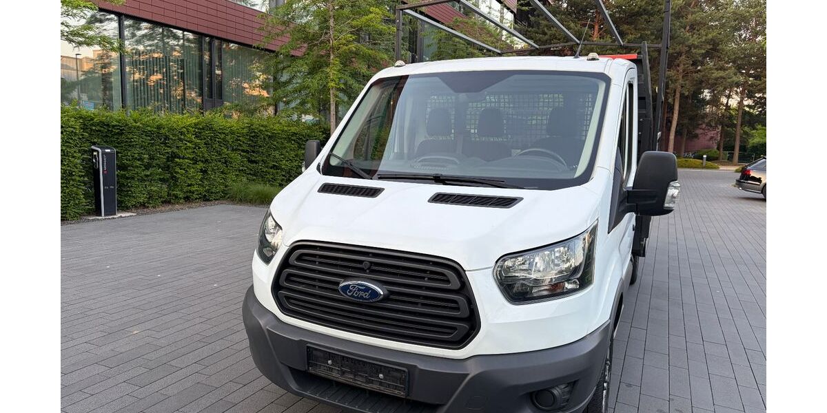 Ford Transit 129.000 km 9.990 &euro; Stuttgart 70469