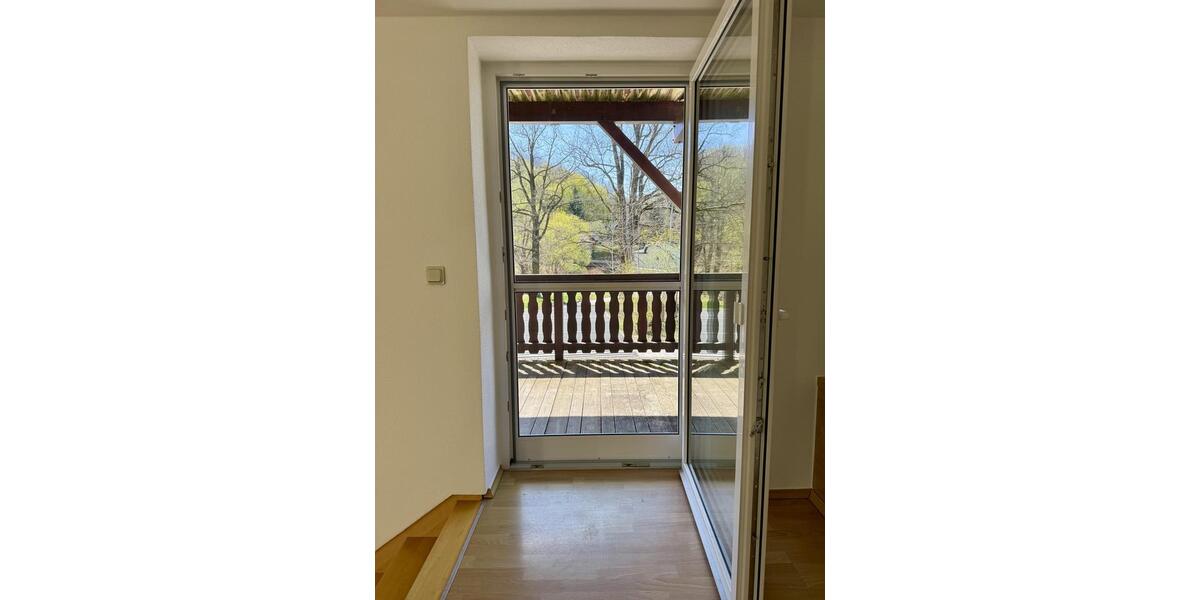 Etagenwohnung Schirgiswalde-Kirschau Kirschau - 4 Zimmer, 115 m&sup2;, 632&euro; | Angebot:26286093