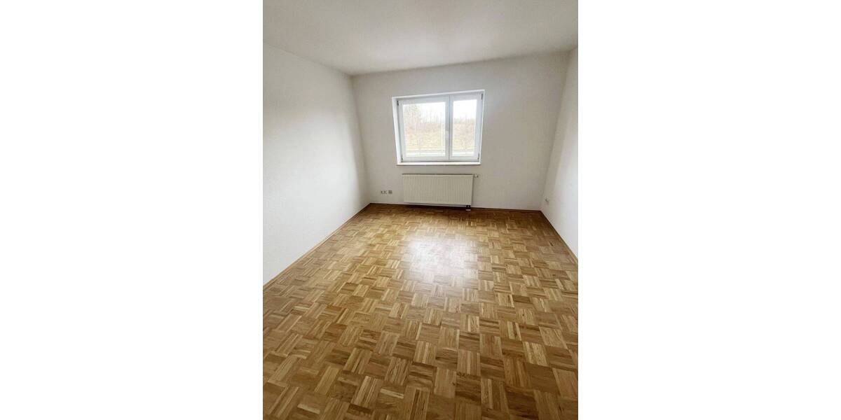 Etagenwohnung Erfurt Melchendorf - 3 Zimmer, 81 m&sup2;, 750&euro; | Angebot:26289837