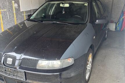 Seat Leon 240.000 km 1.200 &euro; Königsbronn 89551