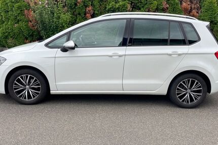VW Golf Sportsvan 57.500 km 15.999 € Merzenich 52399