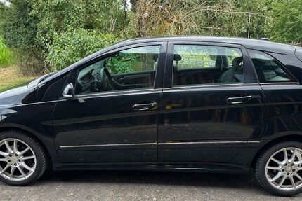 Mercedes-Benz B 170 155.395 km 3.800 &euro; Rockenbach 91468