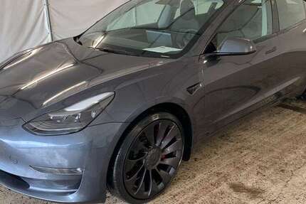 Tesla Model 3 47.976 km 30.450 &euro; Herges-Hallenberg 98587