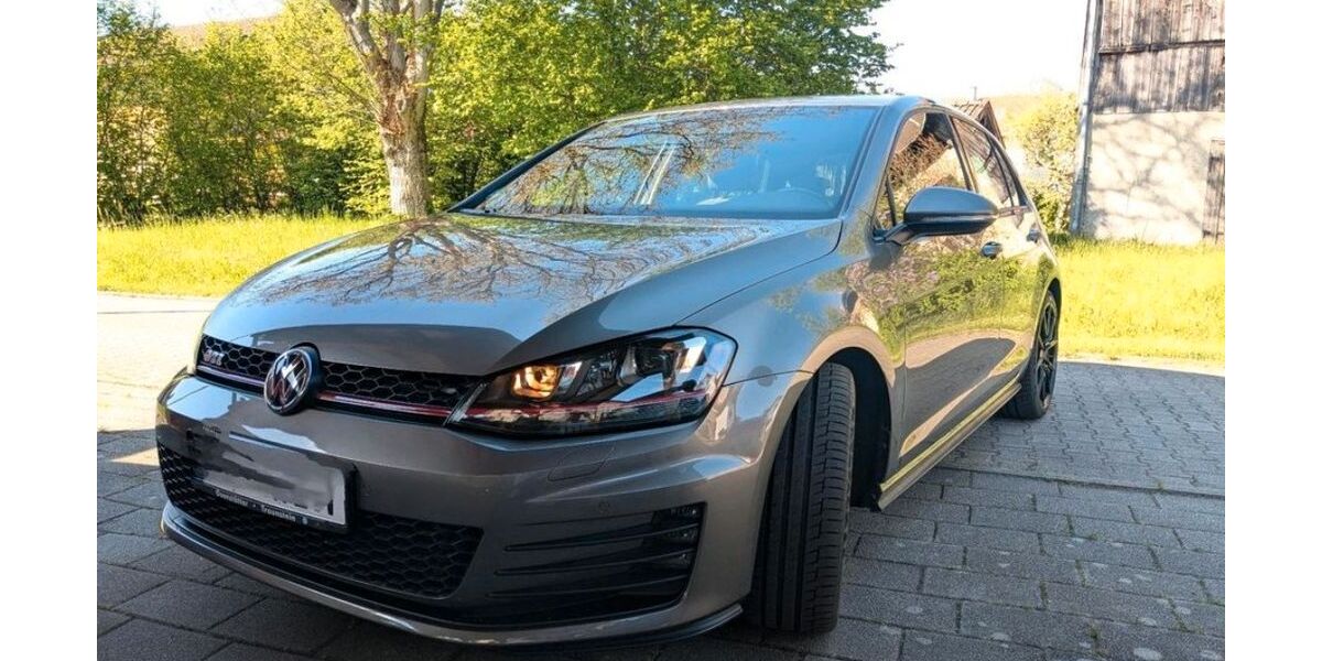 VW Golf 87.000 km 19.000 &euro; Saaldorf-Surheim 83416