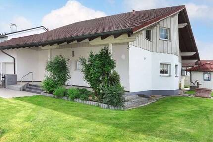 Einfamilienhaus mit Einliegerwohnung in Landshut-Münchnerau 6 zimmer