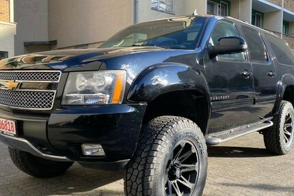 Chevrolet Suburban 141.000 km 39.999 &euro; Berlin 10629