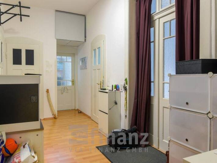 Etagenwohnung Zwickau Innenstadt - 4 Zimmer, 90 m&sup2;, 79.000&euro; | Angebot:26246893