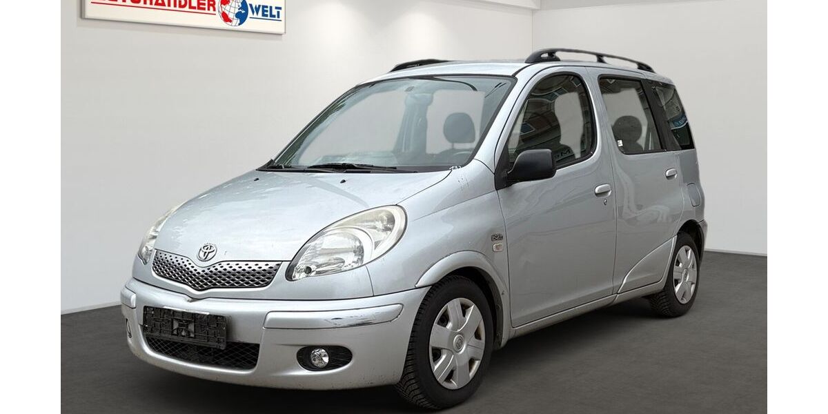 Toyota Yaris 189.272 km 1.699 &euro; Berlin 12681