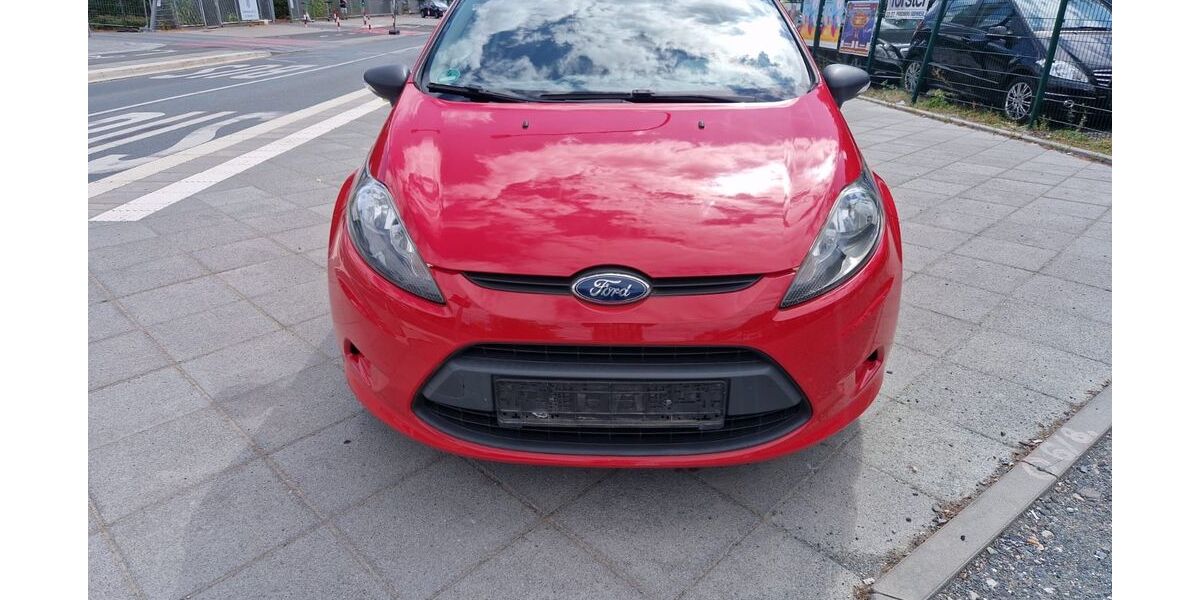 Ford Fiesta 84.000 km 2.500 &euro; Frankfurt 60486