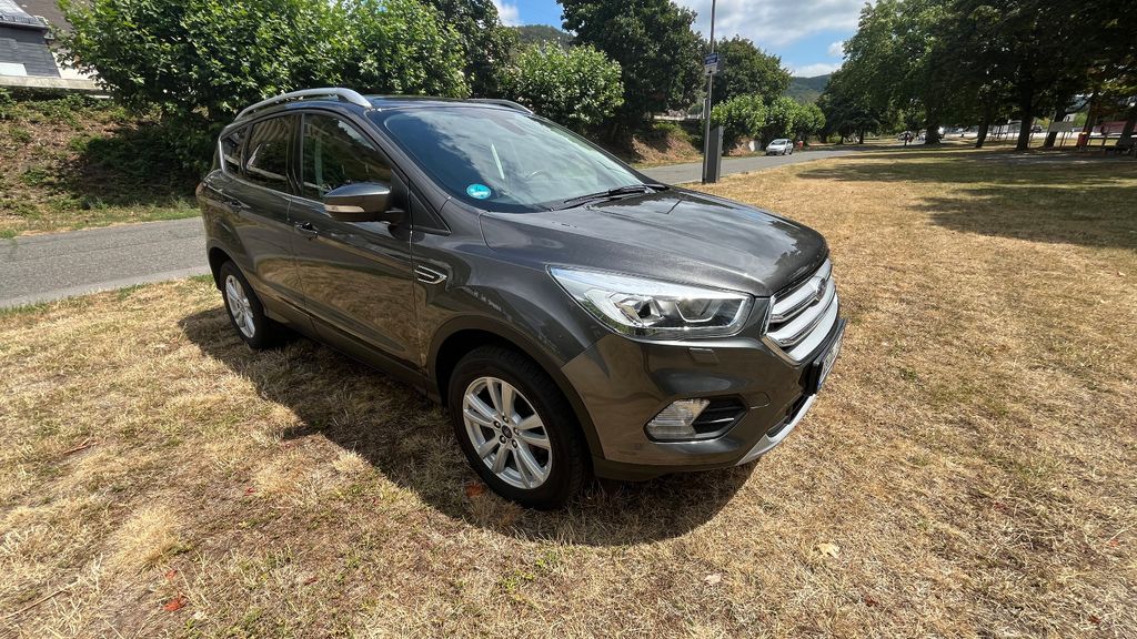 Ford Kuga 104.538 km 12.000 &euro; Lorch 65391