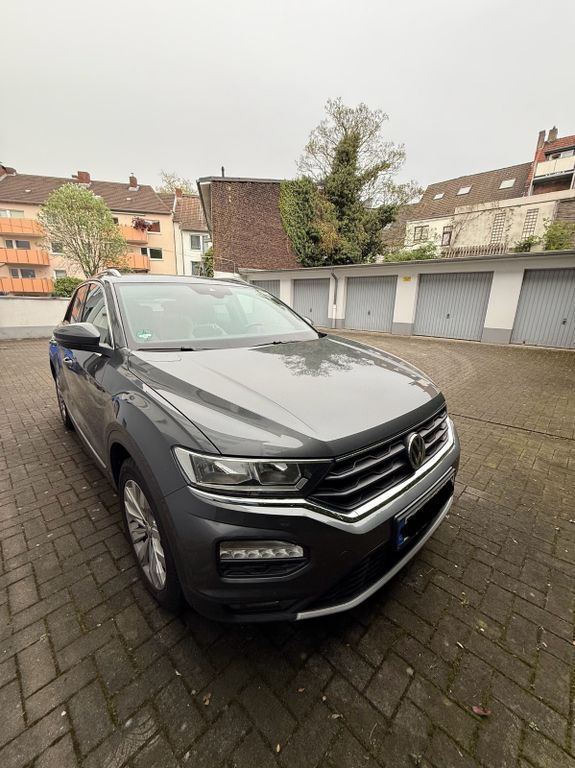 VW T-Roc 123.000 km 15.500 € Essen 45127