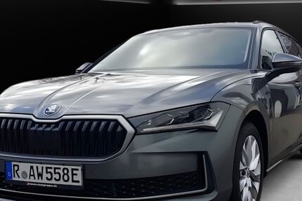 Skoda Superb 4.900 km 41.970 € Regensburg 93049