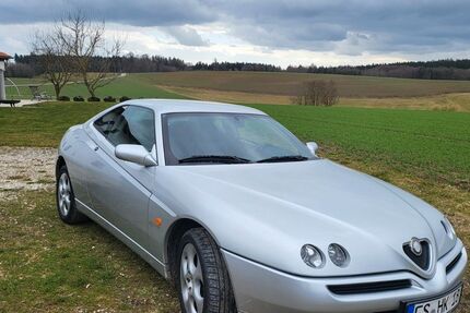Alfa Romeo GTV 54.000 km 8.900 &euro; Tiefenbach 84184