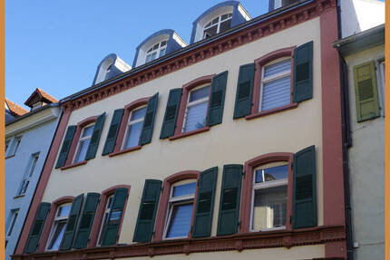 Modernes Wohnen über den Dächern der Altstadt - Stilvolle 2,5-Zimmer-Maisonette-Wohnung in Offenburg 2 zimmer