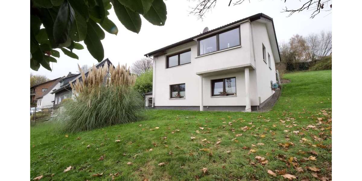 Haus zum Kaufen in Ruppichteroth 320.000 € 110 m² 4 zimmer