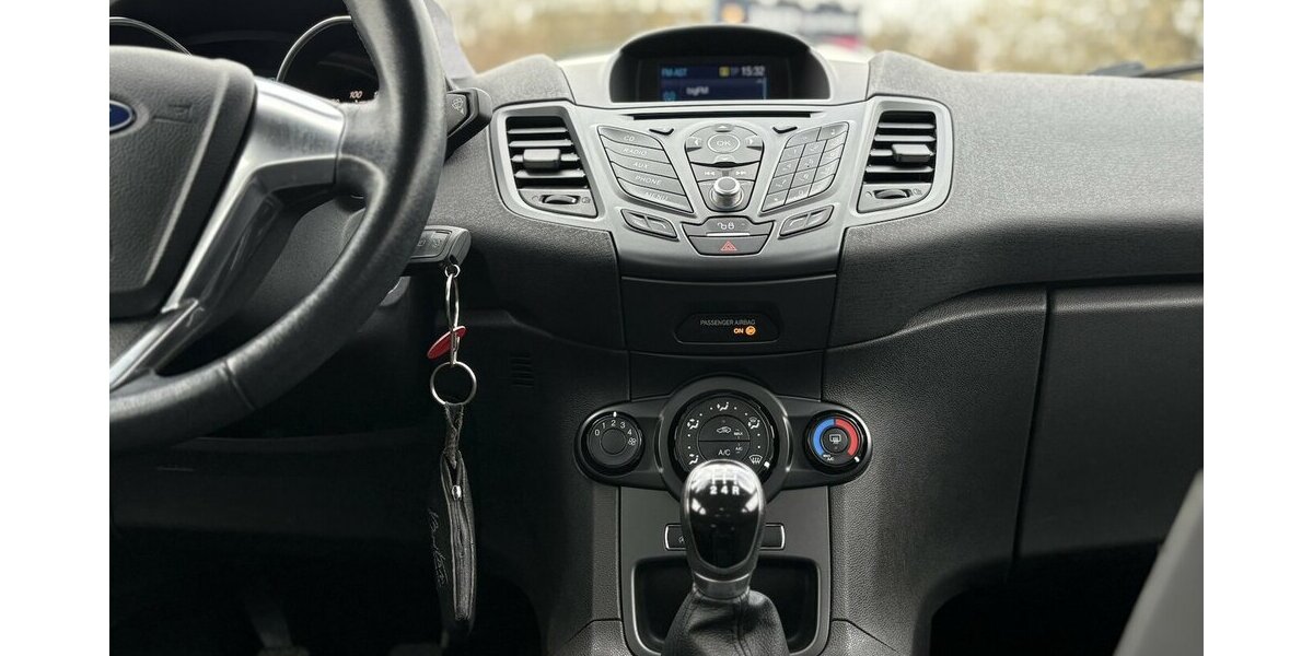 Ford Fiesta Trend 1.5 TDCI KLIMAANLAGE/ISOFIX/EURO6 63.211 km 8.900 &euro; Villingen-Schwenningen 78054