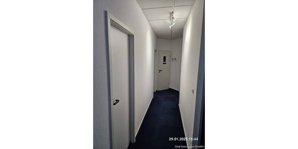 Gewerbeobjekt Strausberg Vorstadt - 7 Zimmer, 88 m&sup2;, 1.300&euro; | Angebot:26080103