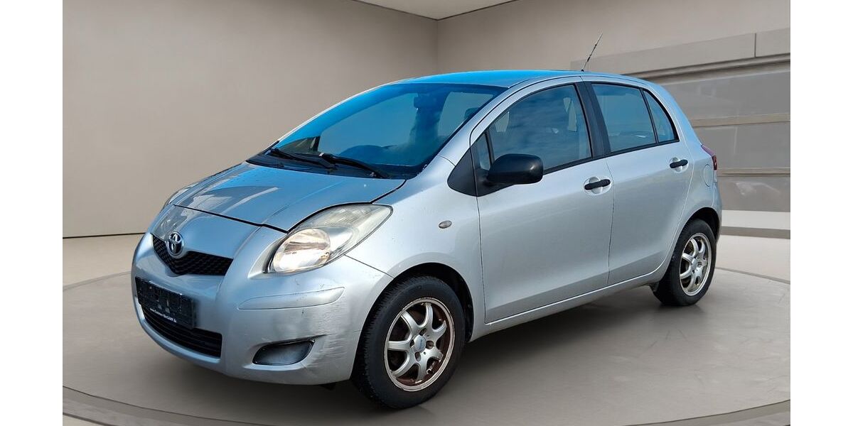 Toyota Yaris 135.074 km 2.993 &euro; Eislingen 73054