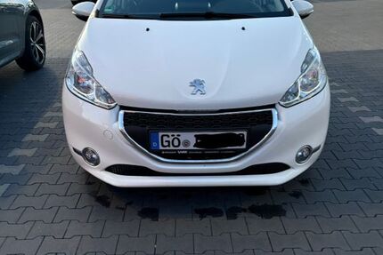 Peugeot 208 127.100 km 4.300 &euro; Rosdorf 37124